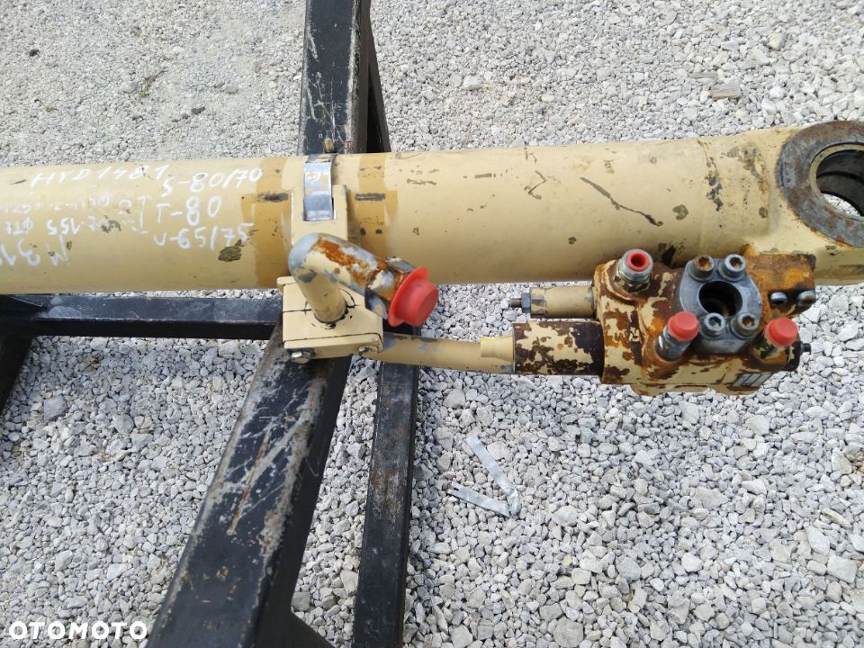 Siłownik Cat Caterpillar M 315 318 320 322 323 330 [D-155 S1-80 S2-70 T-80] - 4