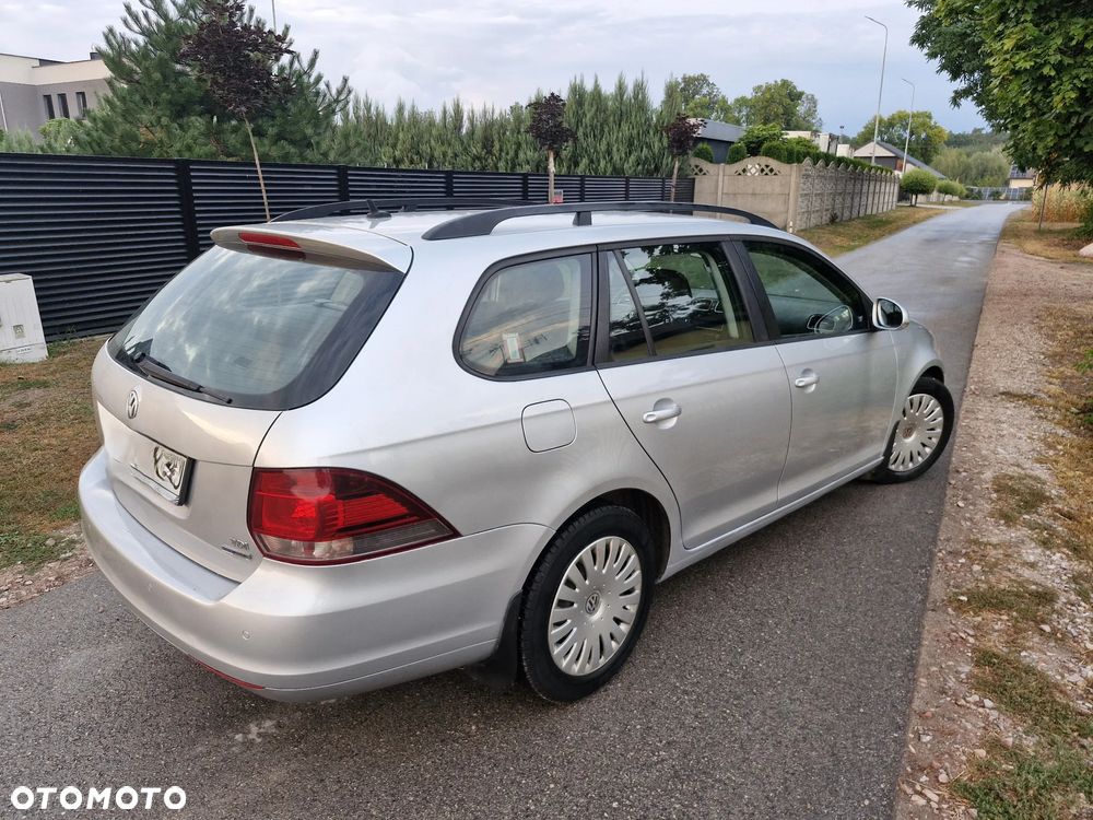 Volkswagen Golf VI 1.6 TDI Comfortline - 5
