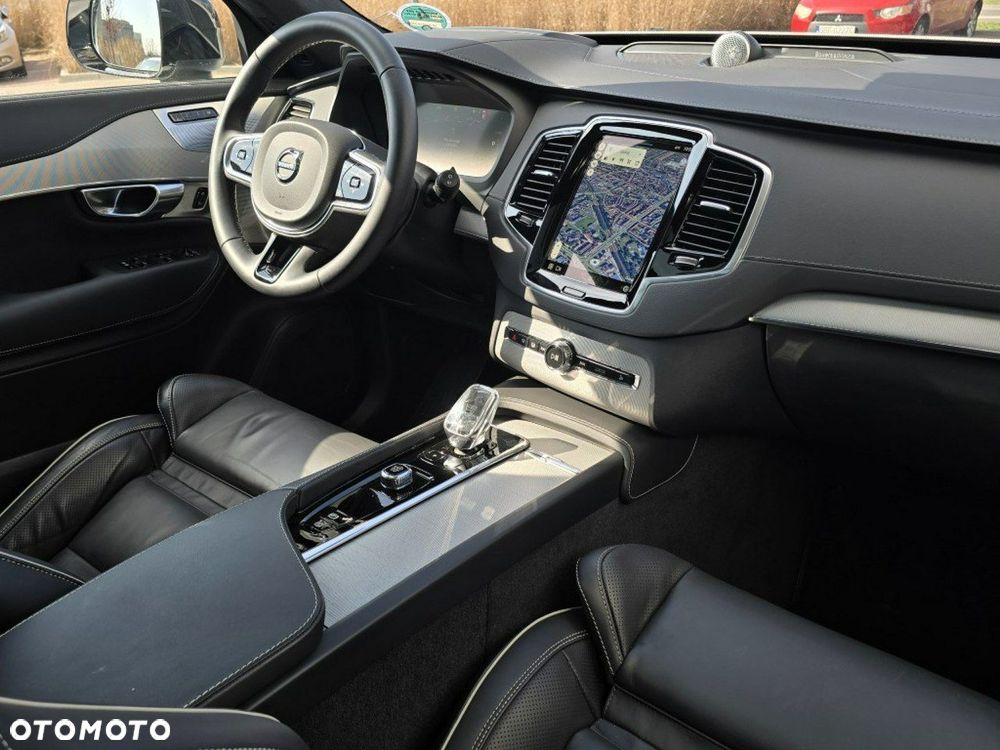 Volvo XC 90 - 8
