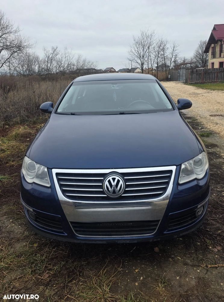 Volkswagen Passat 2.0 TDI DPF Individual Chrom - 2