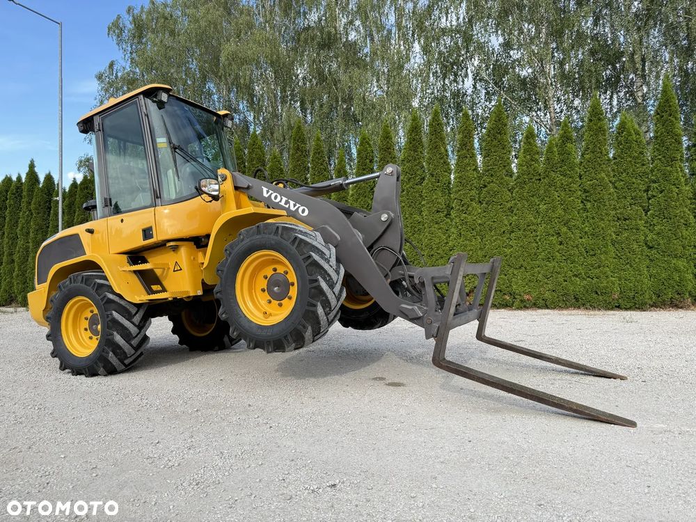 Volvo L30G / ORYGINAŁ / PIĘKNIE UTRZYMANA  / SILNA I SZYBKA / ZADBANA / SPROWADZONA Z NIEMIEC / 407 409 406 60 70 M 506 509 L30 L35 B G - 40