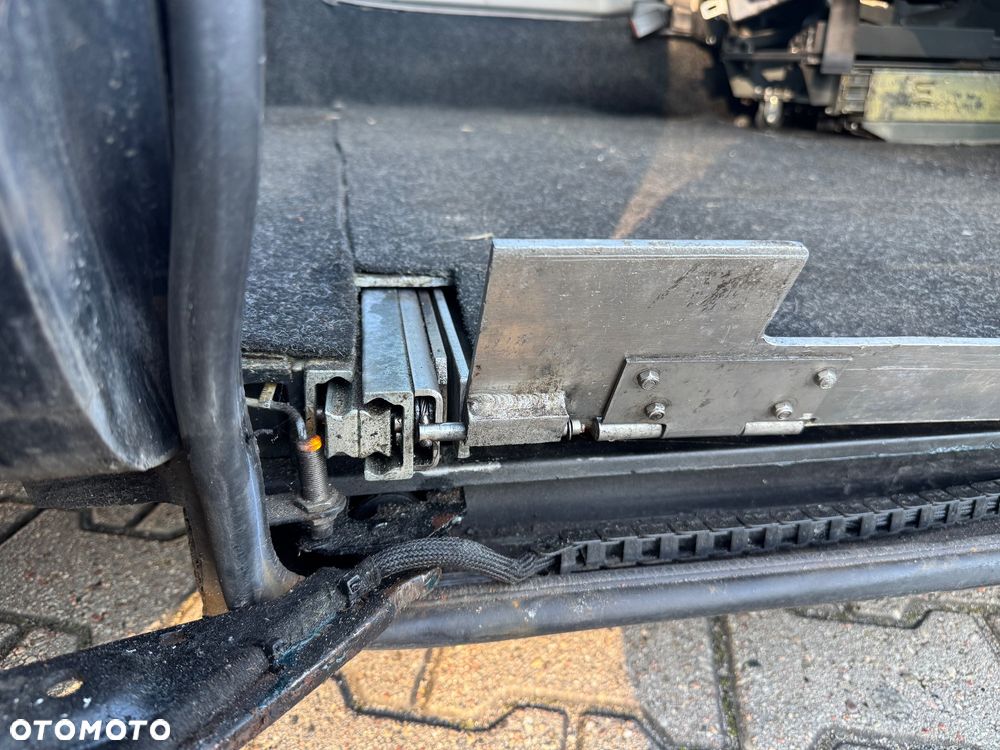 Kia Carnival 06-09 - 21