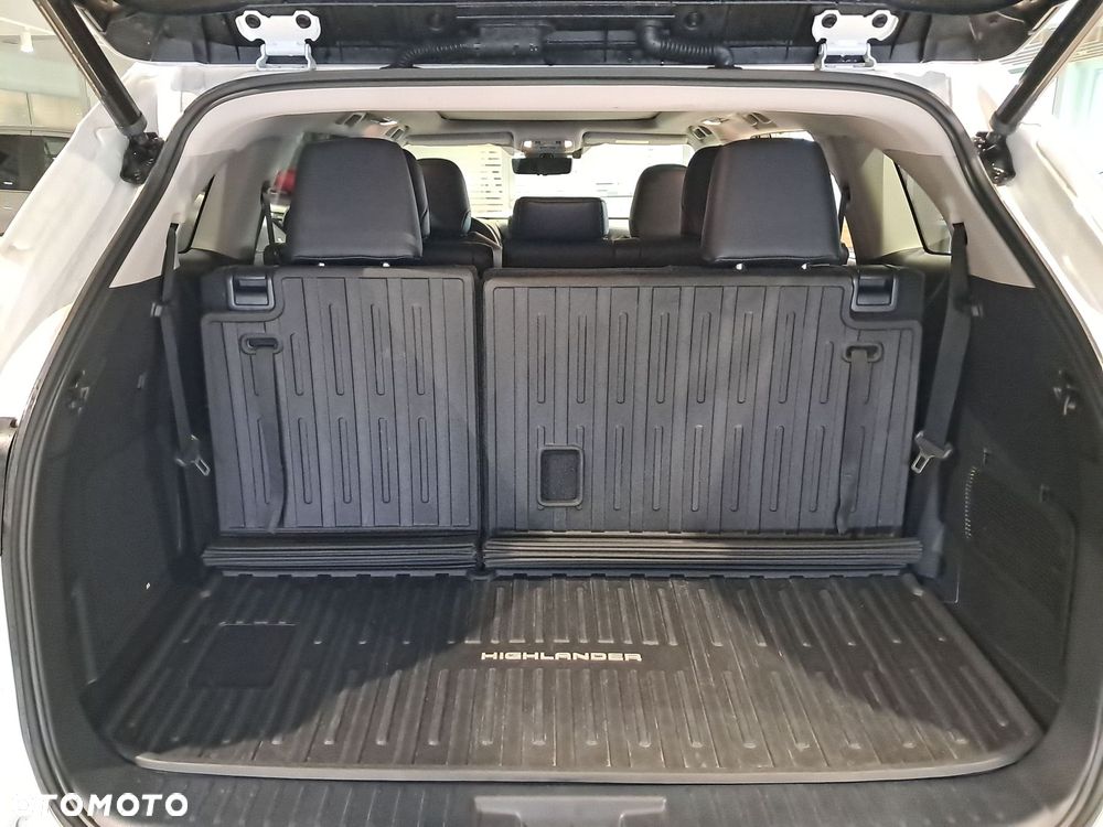 Toyota Highlander - 13