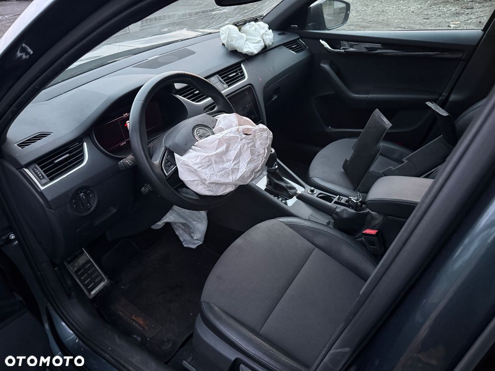 Skoda Octavia 2.0 TDI DSG Exclusive - 22