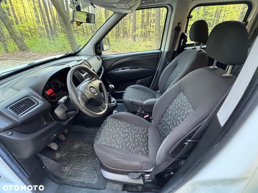 Opel Combo 1.6 CDTI Enjoy - 22