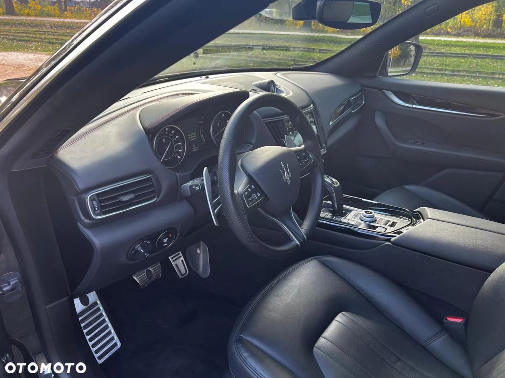 Maserati Levante Q4 - 8