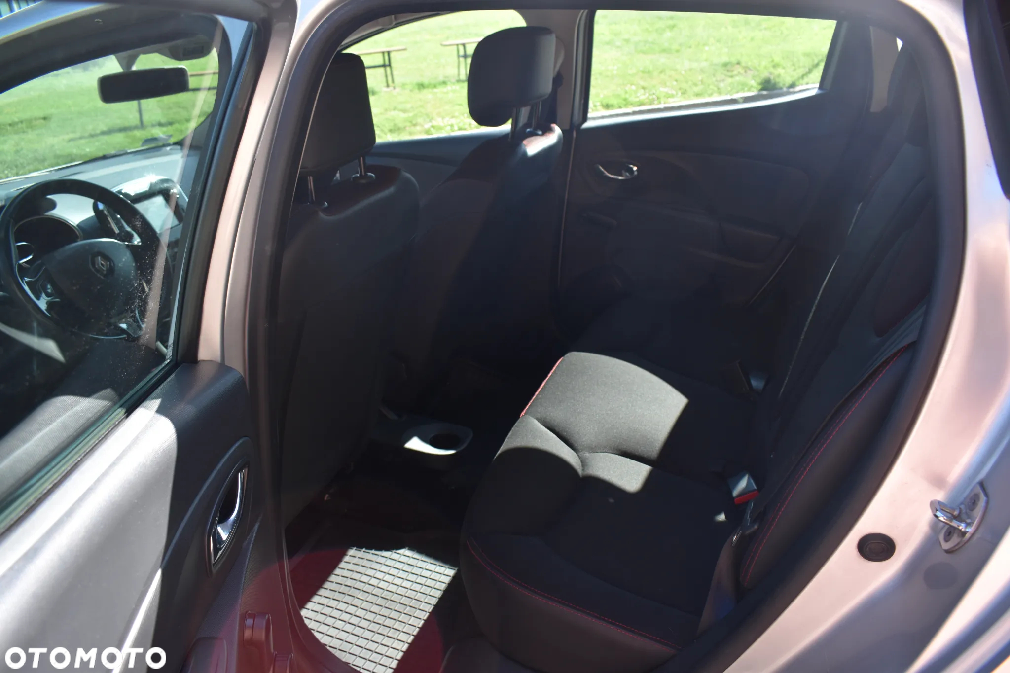 Renault Clio 1.2 16V Alize - 13