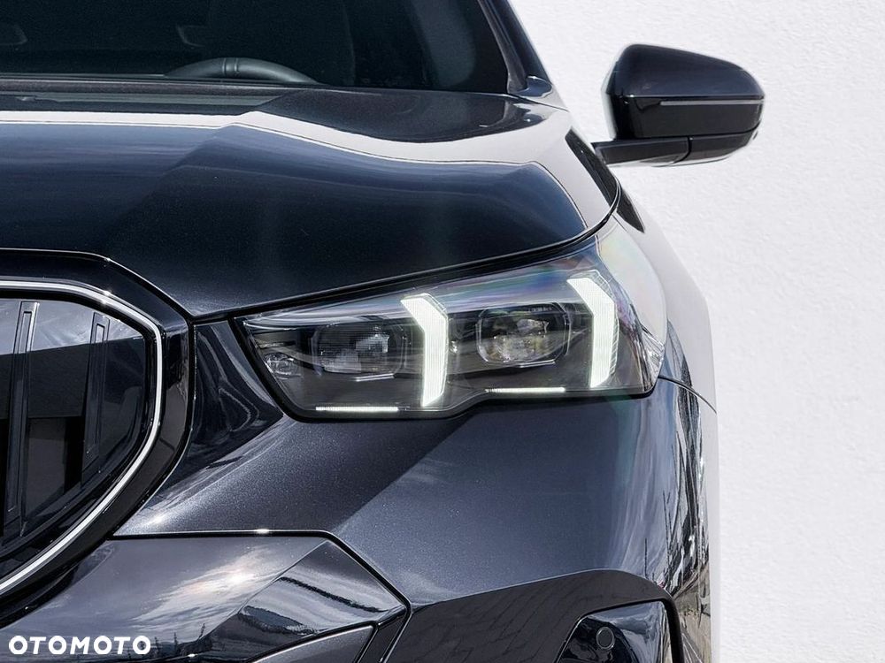 BMW Seria 5 520d mHEV M Sport - 33