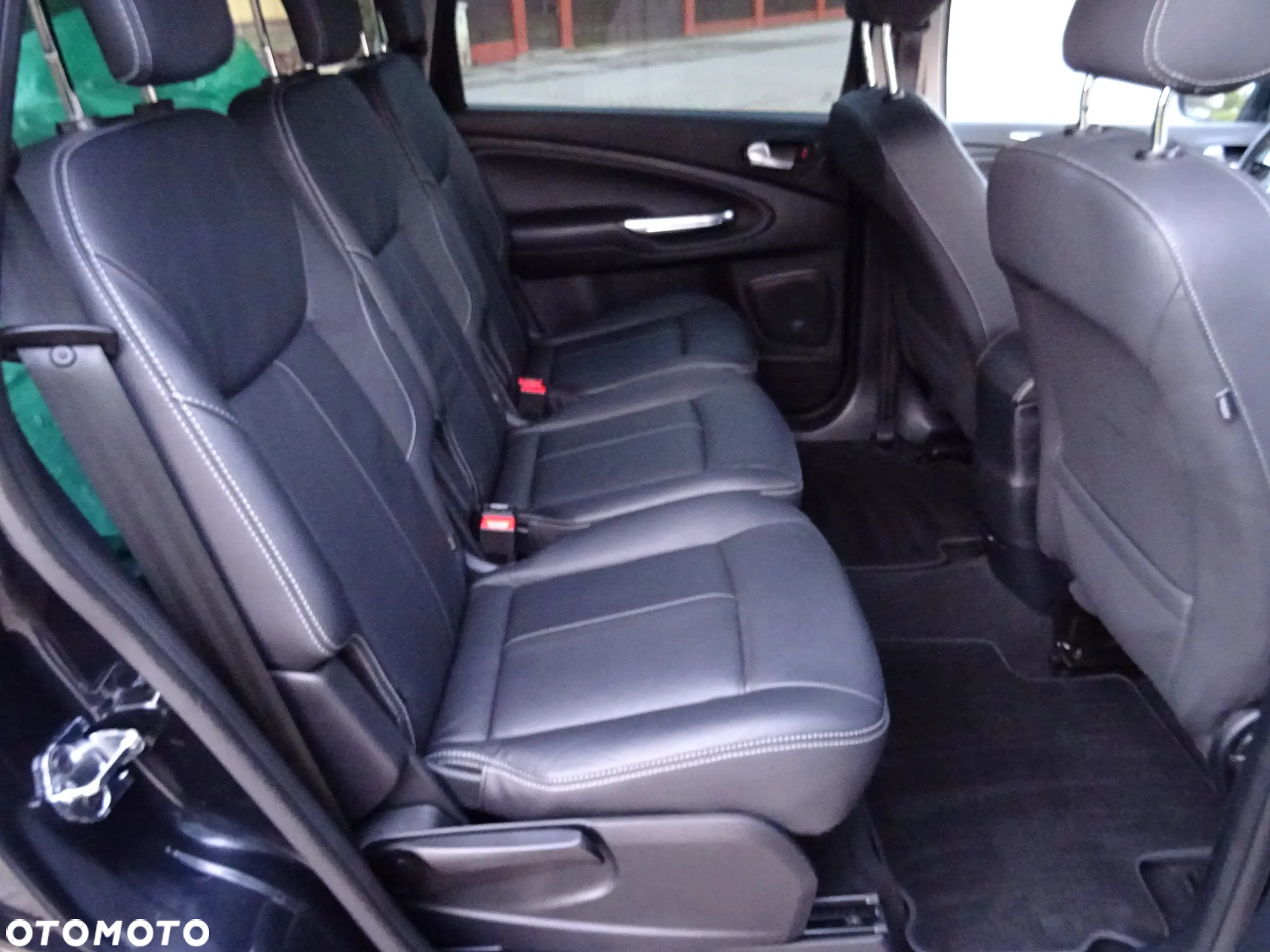 Ford S-Max 2.0 TDCi DPF Titanium - 11