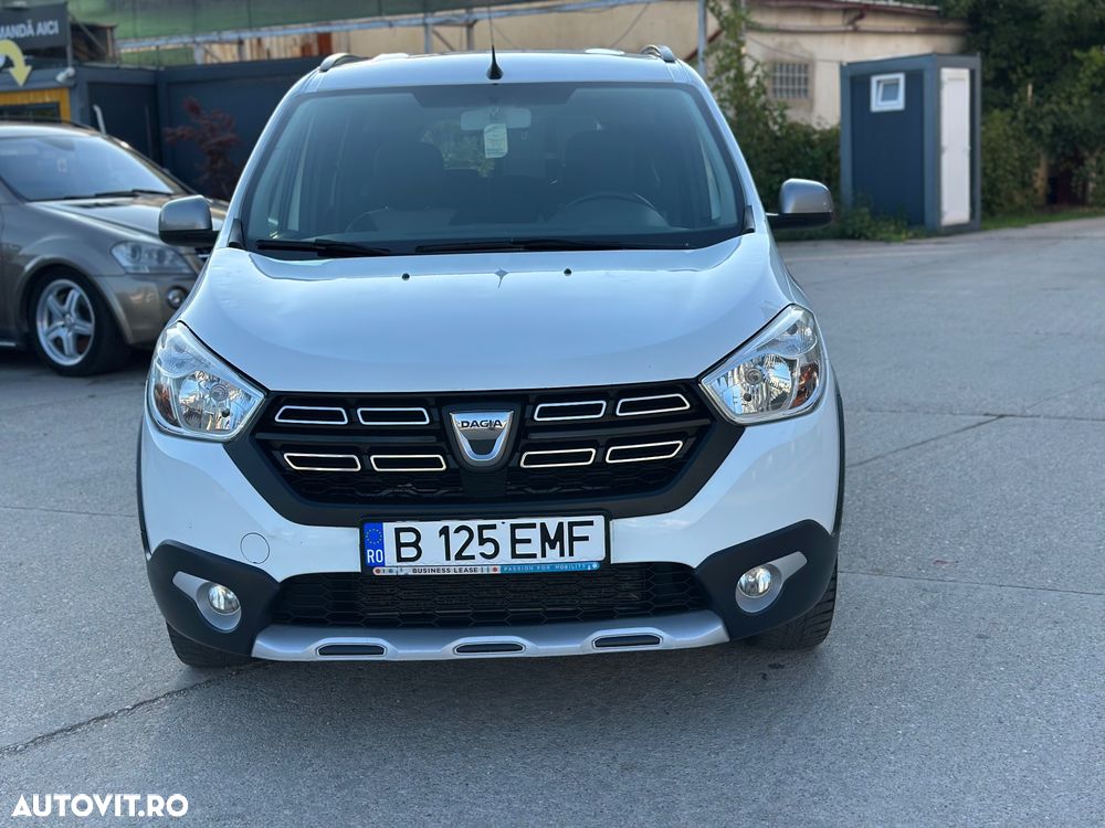 Dacia Lodgy 1.5 Blue dCi Stepway - 2