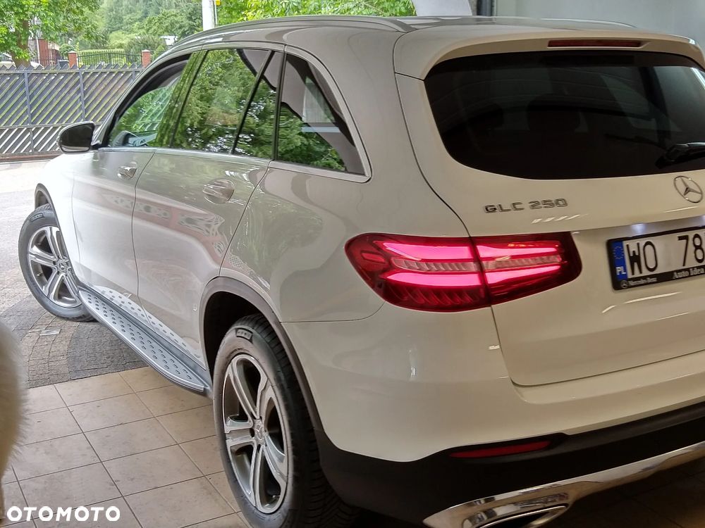 Mercedes-Benz GLC - 16