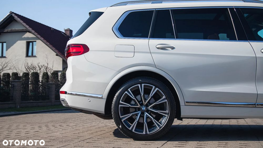 BMW X7 xDrive40i - 14