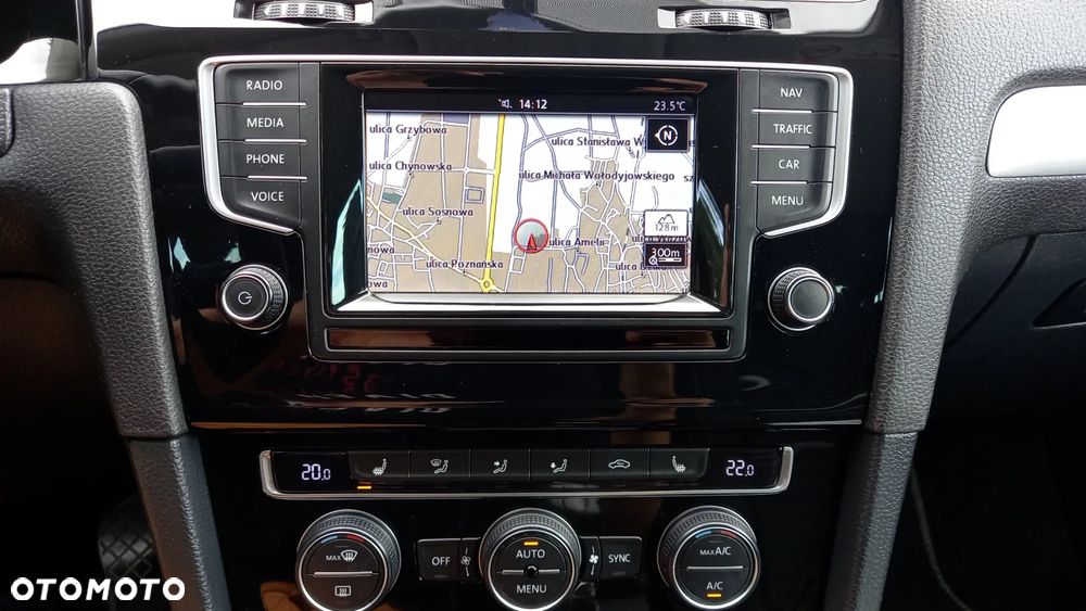 Volkswagen Golf 1.6 BlueTDI Cup - 16