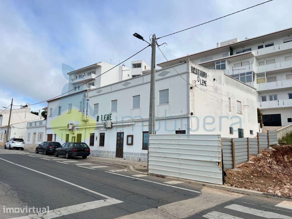 PRÉDIO COM RESTAURANTE/APARTAMENTOS T2 E T1 E MAGNÍFICA VISTA MAR/E... - Grande imagem: 4/12