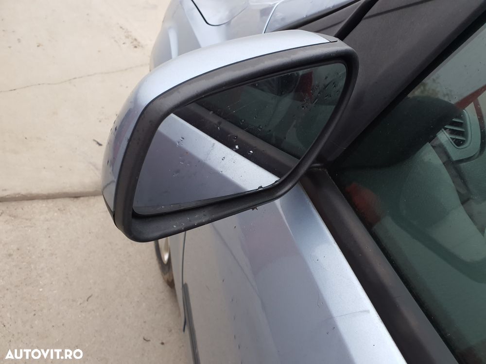 OGLINDA FORD FOCUS 2 S. - 2