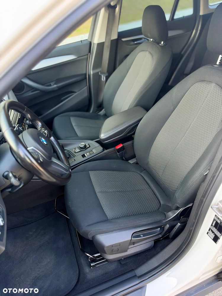 BMW X1 sDrive18i - 19