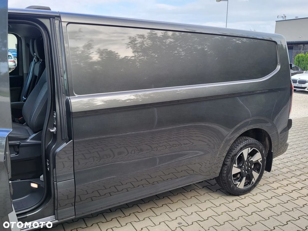 Ford Tranzit Custom - 8
