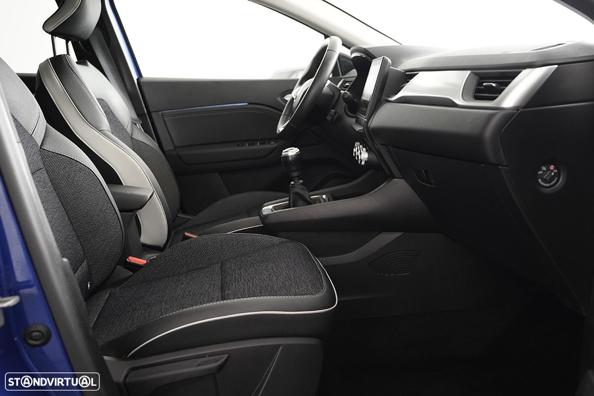 Renault Captur 1.0 TCe Techno Bi-Fuel - 23