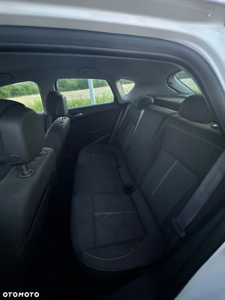 Opel Astra 1.6 T SIDI Cosmo S&S EU6 - 17