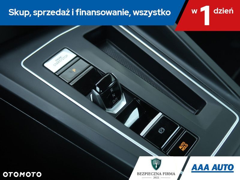 Volkswagen Golf - 17