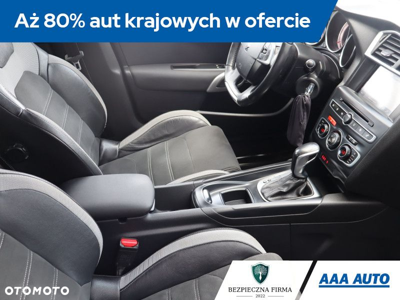 DS Automobiles DS 4 Crossback - 10