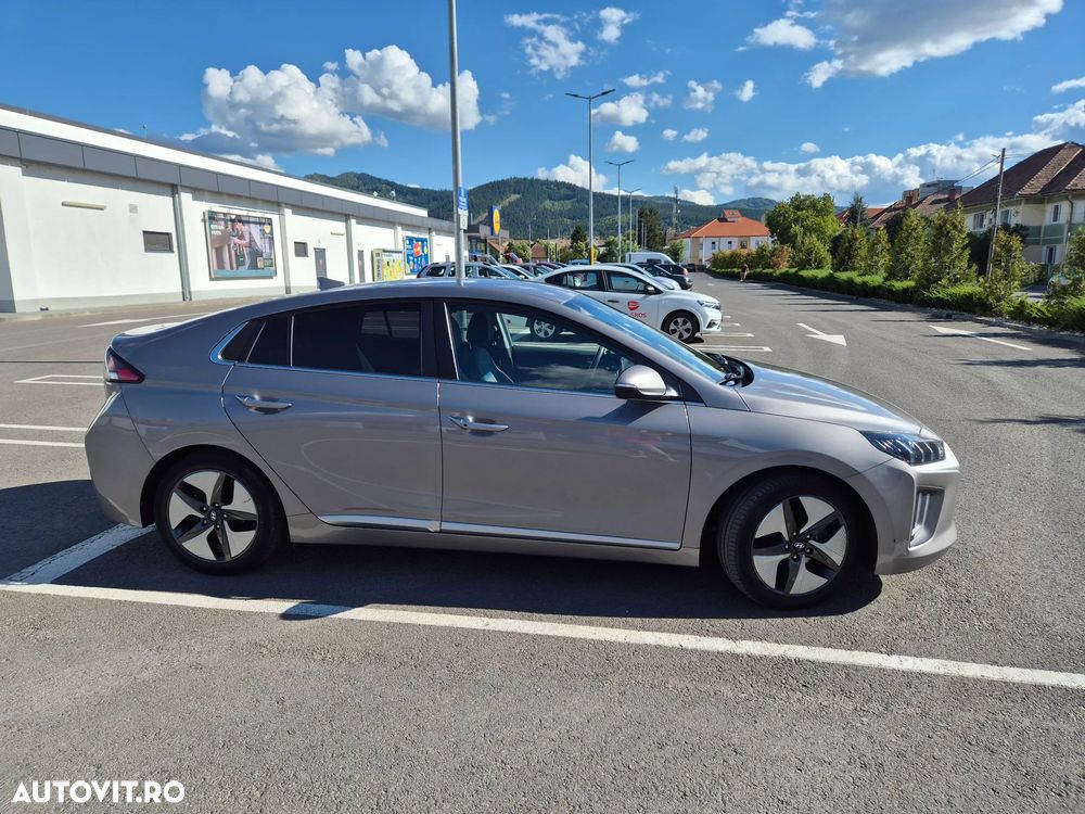 Hyundai IONIQ - 6