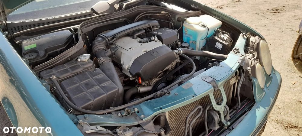 ZDERZAK TYLNY MERCEDES CLK W208 - 6