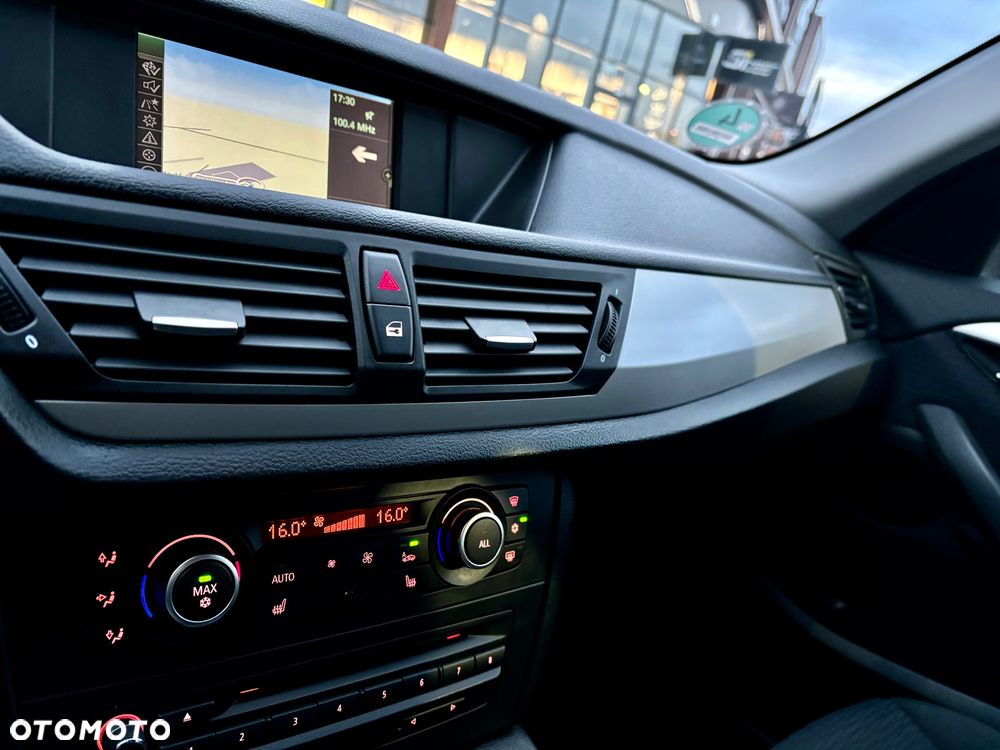 BMW X1 sDrive18i - 13