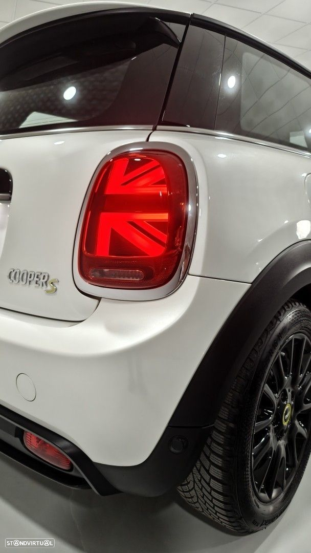 MINI 3 Portas Cooper SE Premium Essential - 12