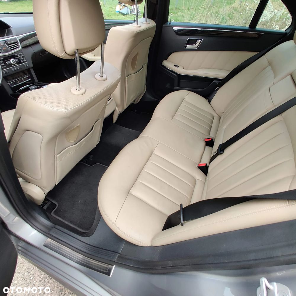 Mercedes-Benz Klasa E - 11