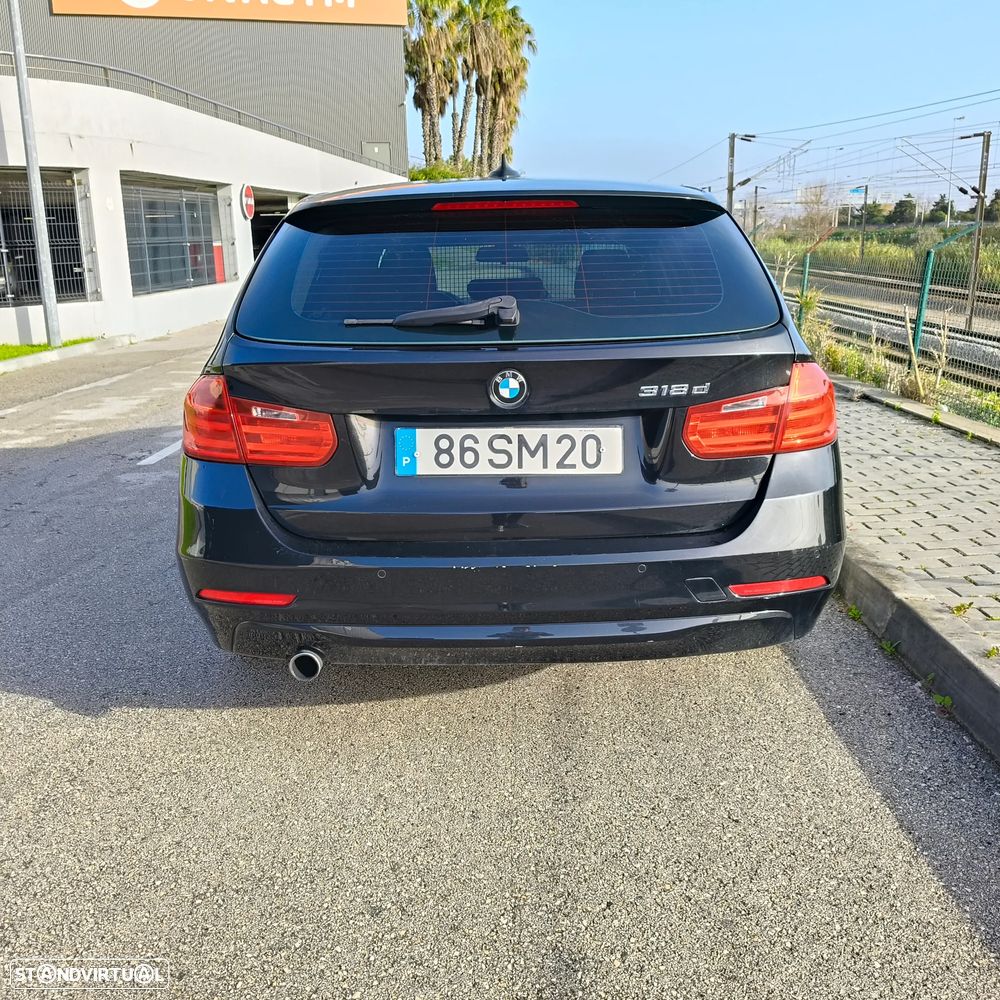 BMW 318 d Modern Line - 4