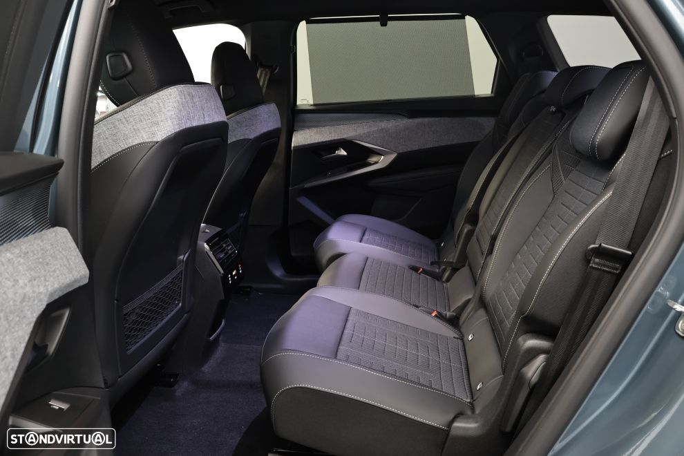 Peugeot E-5008 73 kWh GT - 25