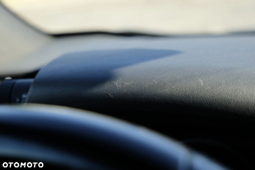 Lexus UX 200 GPF F Sport 2WD - 9