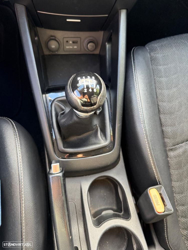 Kia Ceed SW 1.6 CRDi EX - 6