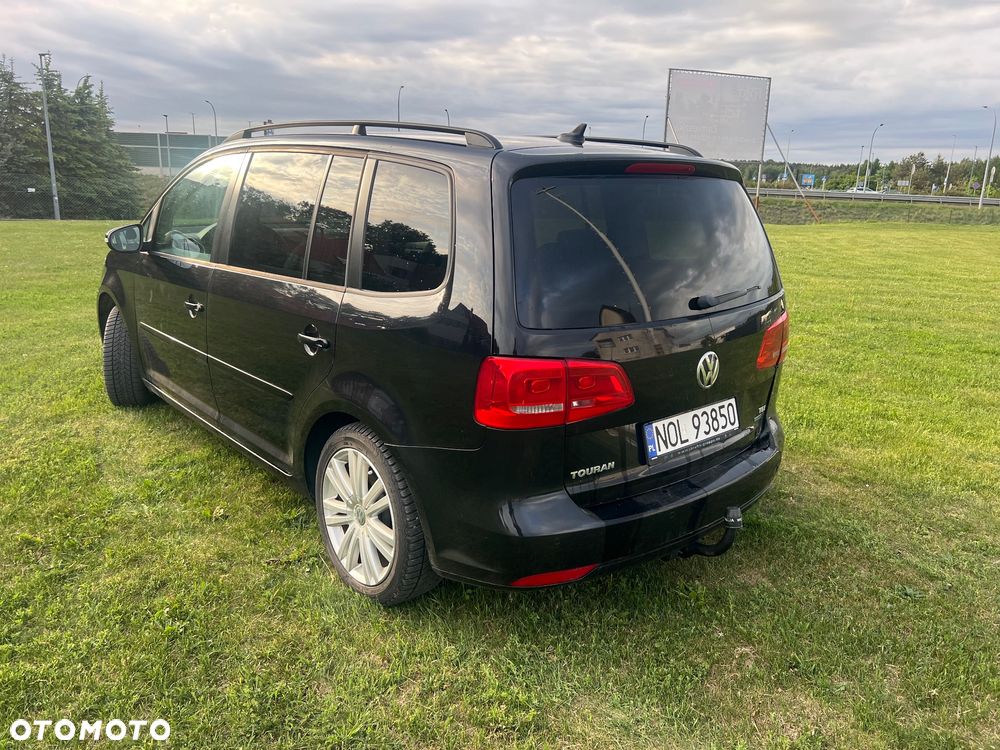 Volkswagen Touran 1.6 TDI DPF BlueMot Comfortline - 3