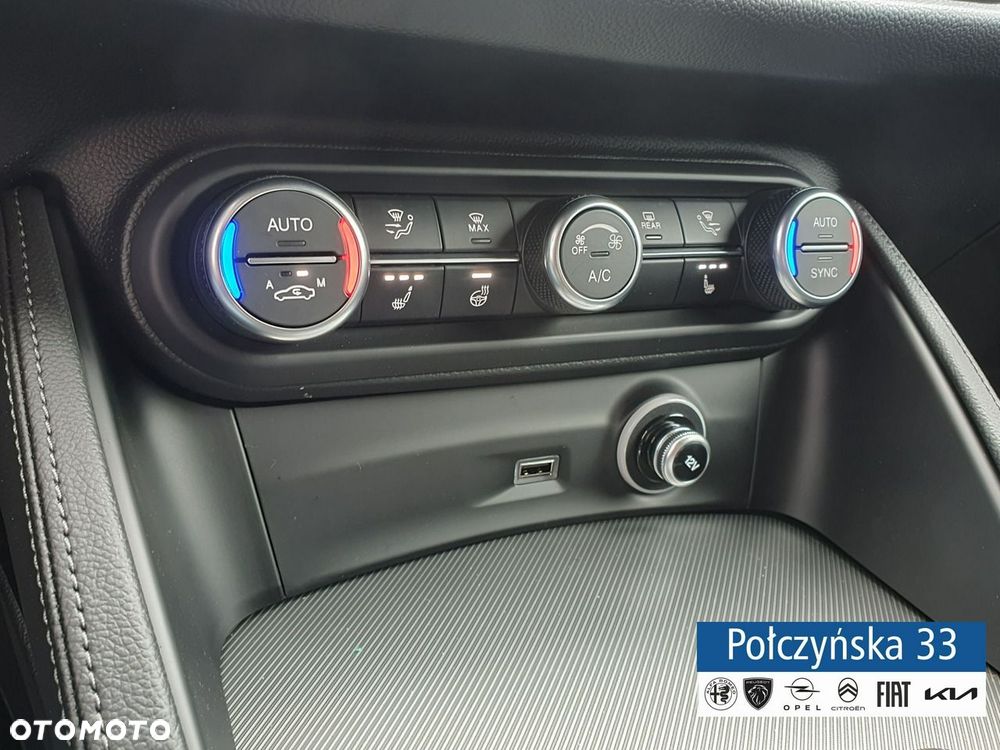 Alfa Romeo Stelvio - 17