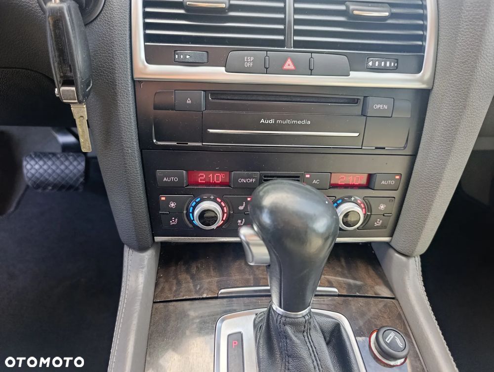 Audi Q7 3.0 TDI DPF Quattro Tiptronic - 25