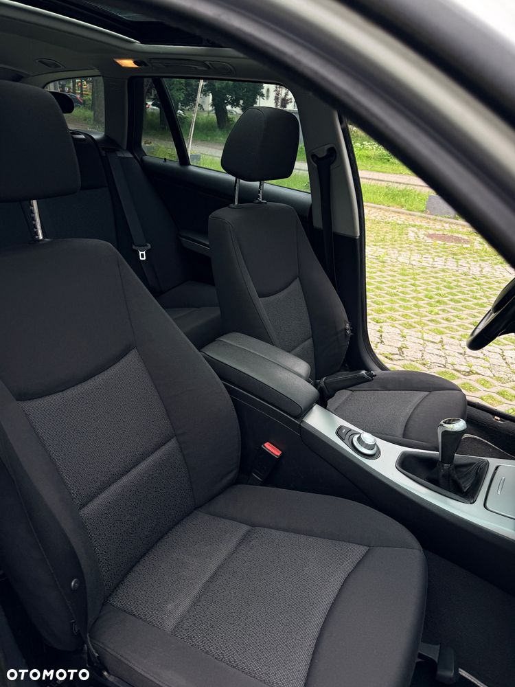BMW Seria 3 320d - 19