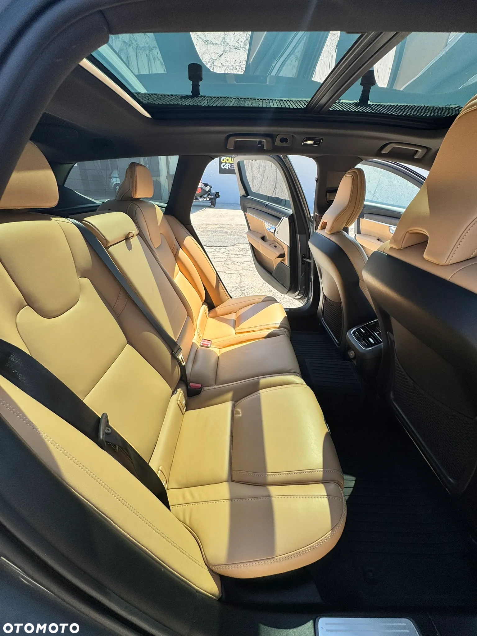 Volvo V90 Cross Country D5 AWD Pro - 22