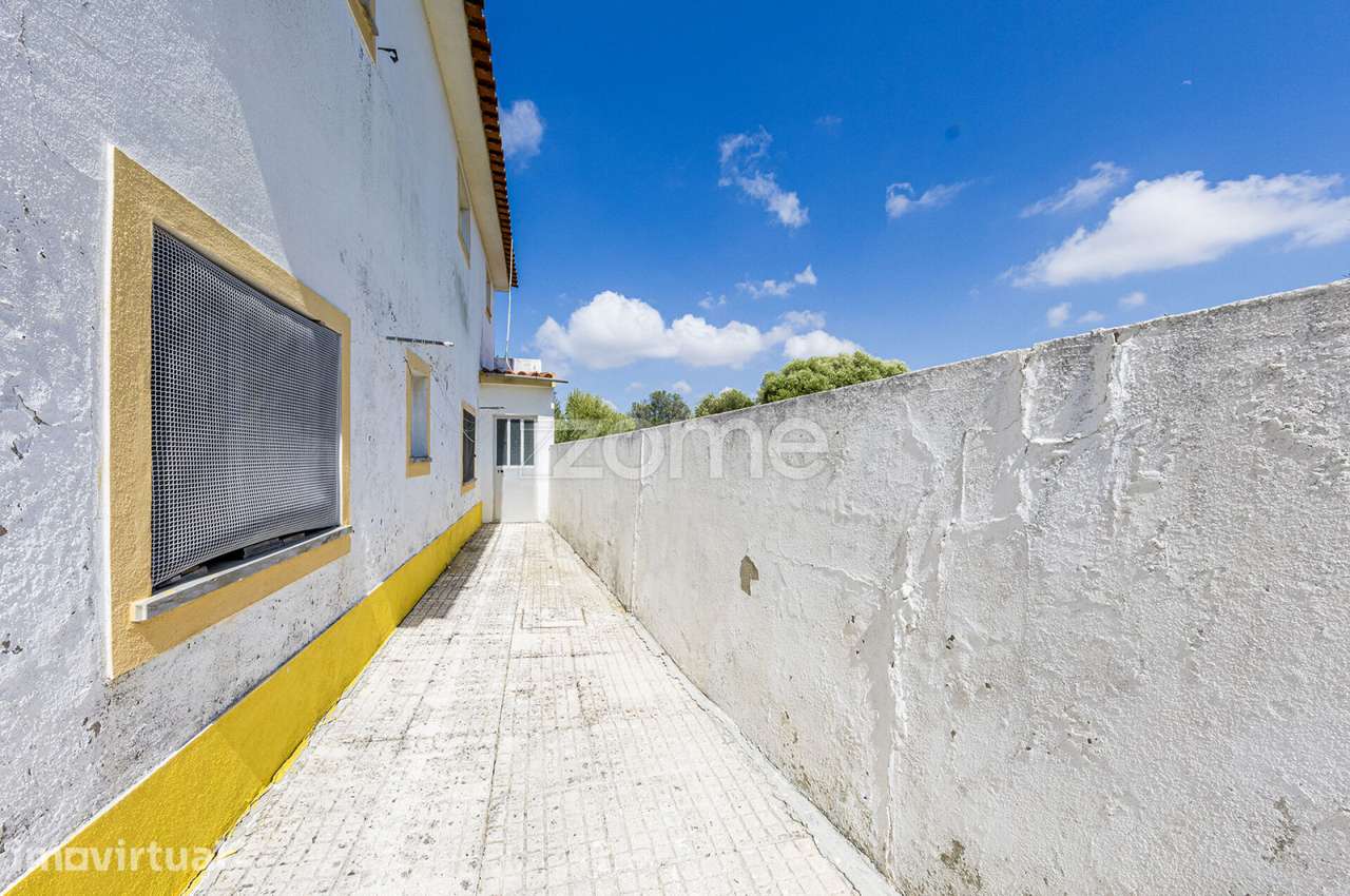Moradia com espaço exterior em Manique — pronta a habitar - Grande imagem: 4/36