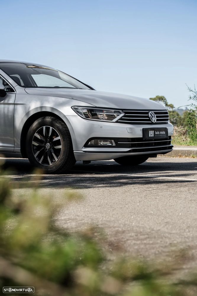 VW Passat 2.0 TDI Highline - 11