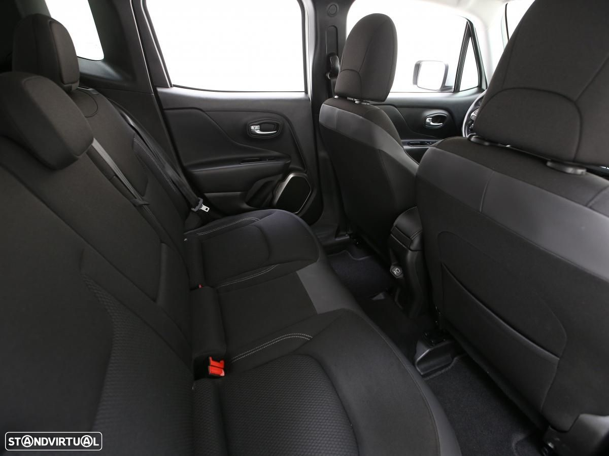 Jeep Renegade - 10