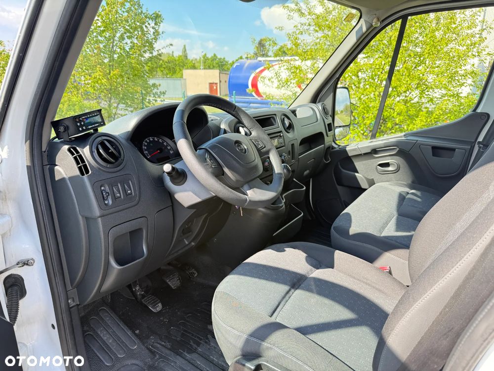 Opel Movano - 12