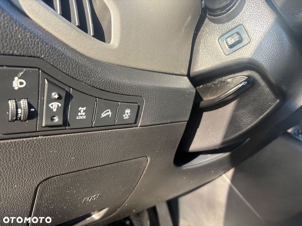 Kia Sportage 2.0 CRDI 4WD Fifa World Cup Edition - 23