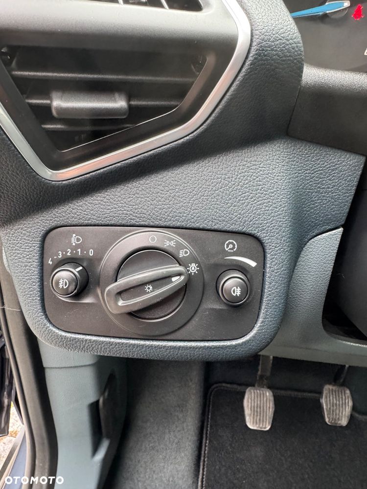 Ford C-MAX 1.6 Edition - 29