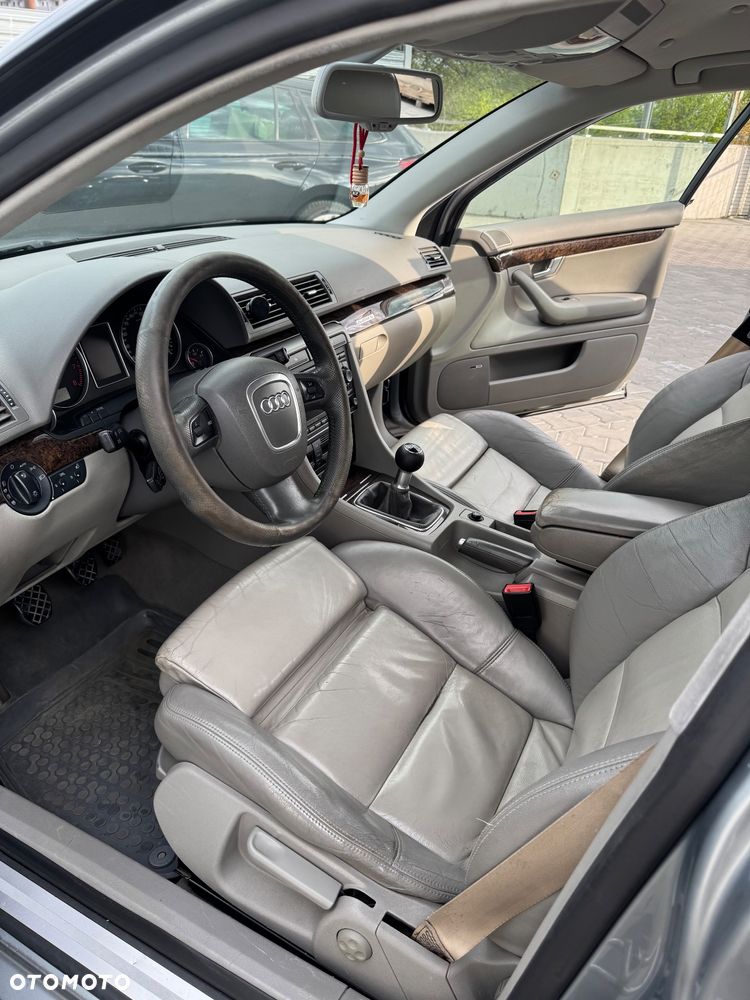 Audi A4 Avant 1.8T Quattro - 16