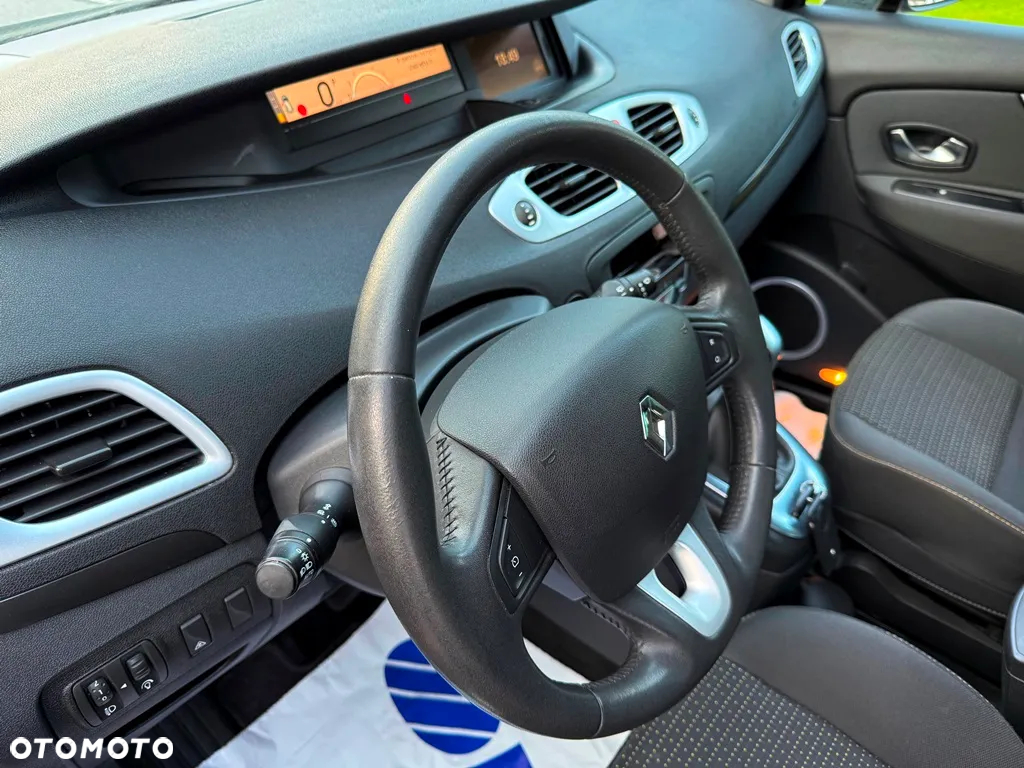 Renault Scenic 1.5dCi TomTom Edition EDC - 18