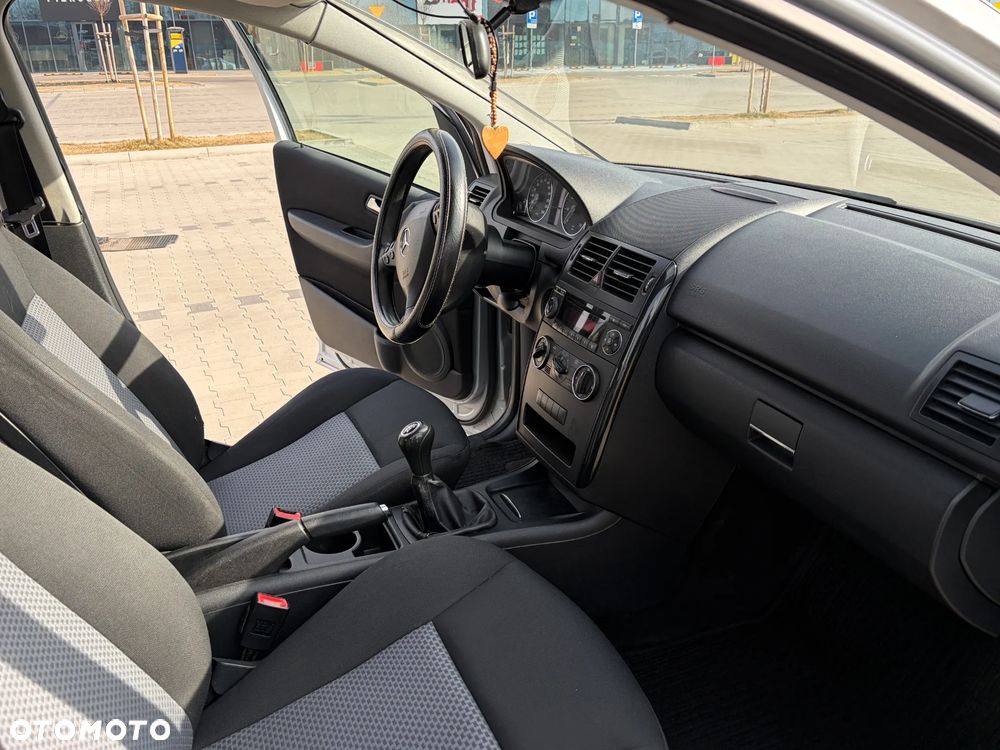 Mercedes-Benz Klasa A 170 Classic - 16