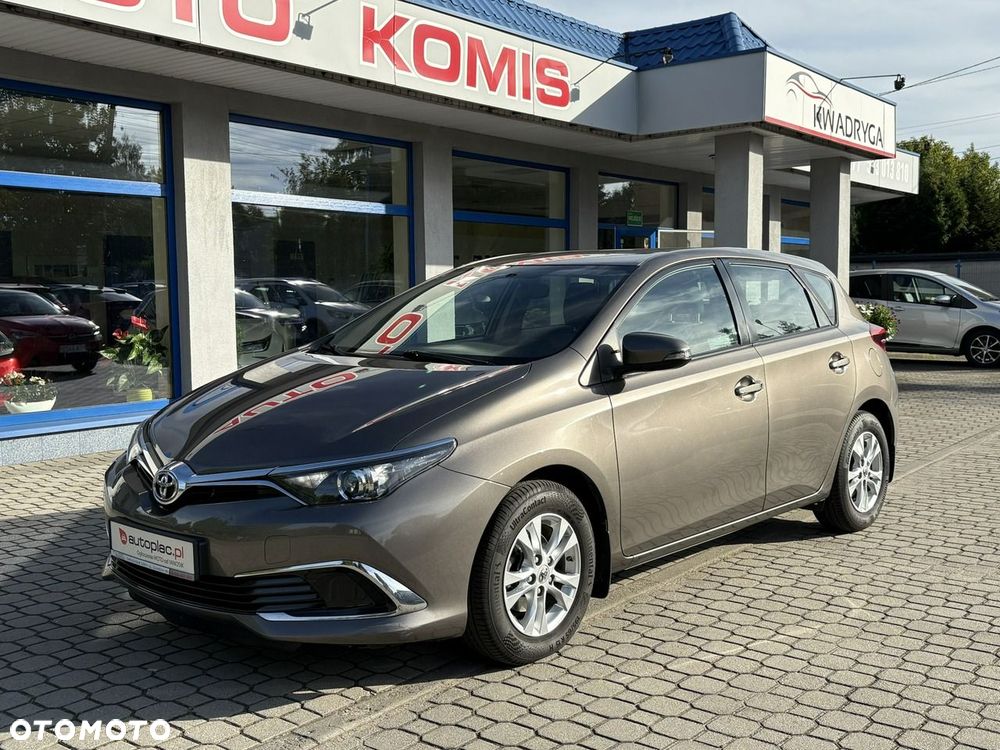Toyota Auris - 2