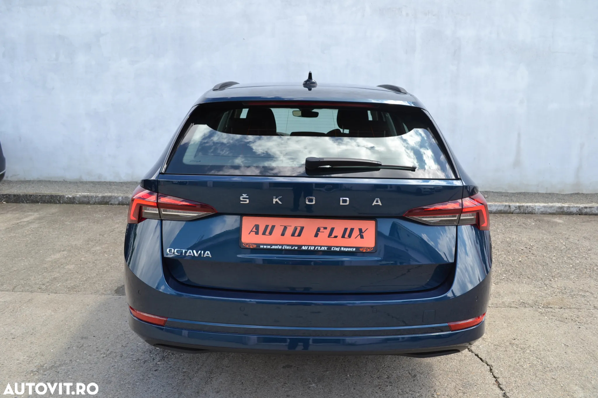 Skoda Octavia Combi 2.0 TDI DSG Ambition - 5